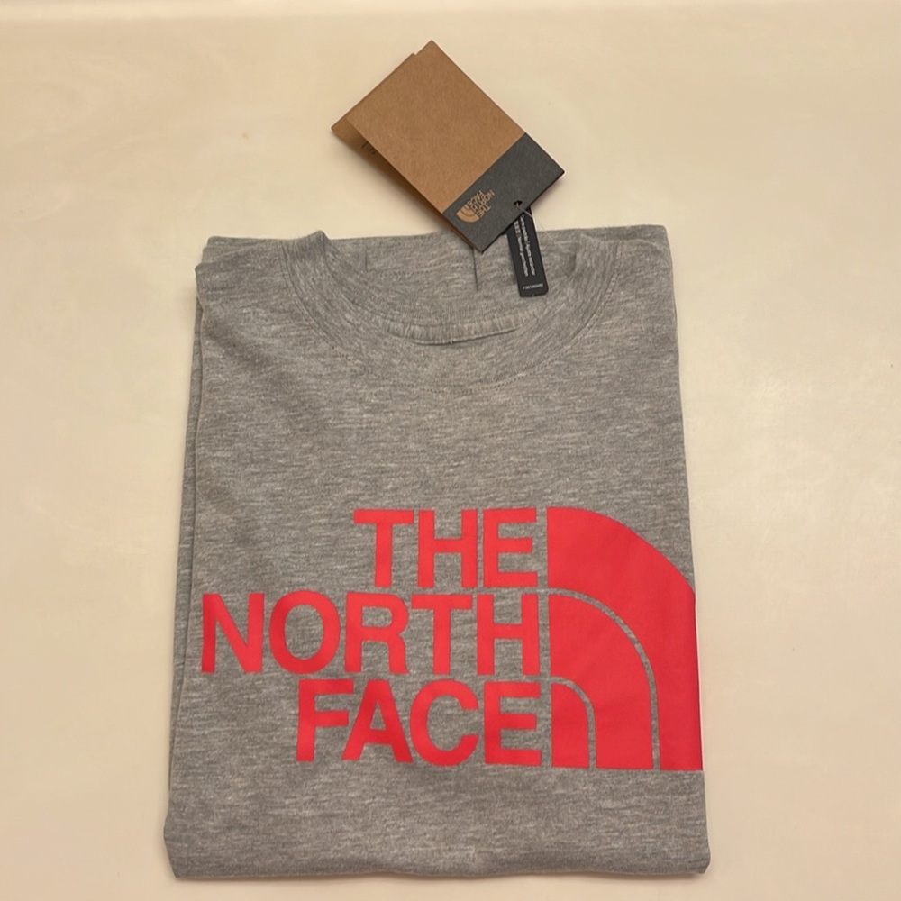 The North Face Women’s Shirt - Picture 4 of 5